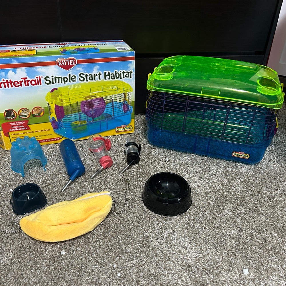 Kaytee Green and Blue Small Pet Habitat